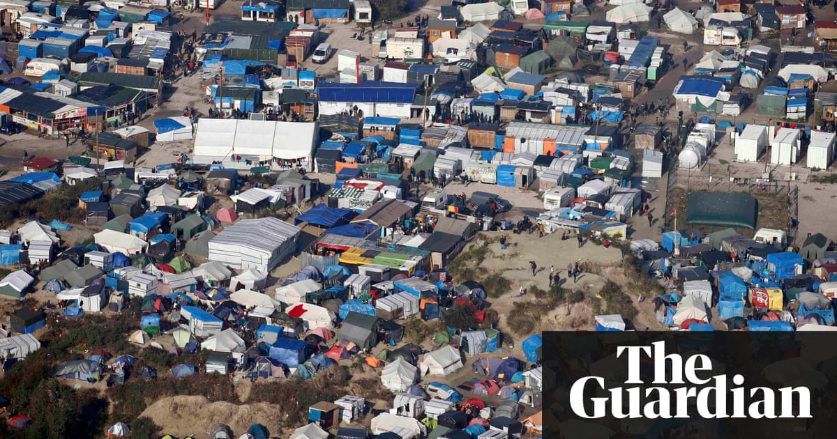 More refugee children arrive in UK as Calais camp faces demolition ...
