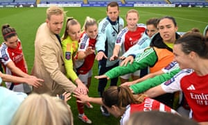 Leicester City v Arsenal - Barclays Women's Super League<br>LEICESTER, ENGLAND - SEPTEMBER 29: Jonas Eidevall, Manager of Arsenal, interacts with his players after the Premier League match between Manchester United FC and Tottenham Hotspur FC at Old Trafford on September 29, 2024 in Manchester, England. (Photo by Alex Burstow/Arsenal FC via Getty Images)