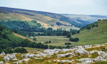 The U-shaped glacial valley of Littondale