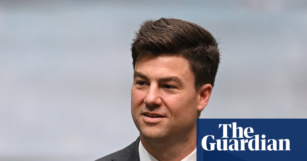 Labor caves to pressure to bring forward funding for 20,000 in-home aged care places