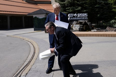 Keir Starmer picks up a trade agreement after Donald Trump dropped it while speaking to the press at the G7