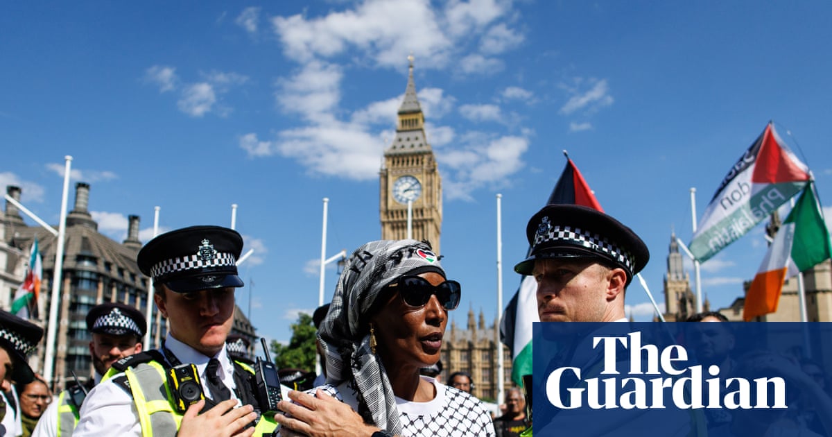 Starmer targets inflammatory chants at Palestine protests for further curbs