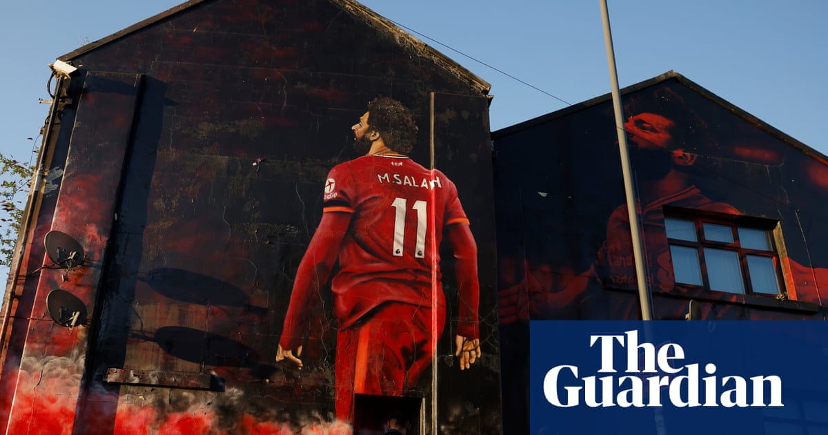 Liverpool v Manchester United: red rivals, green goalies and transfer blues