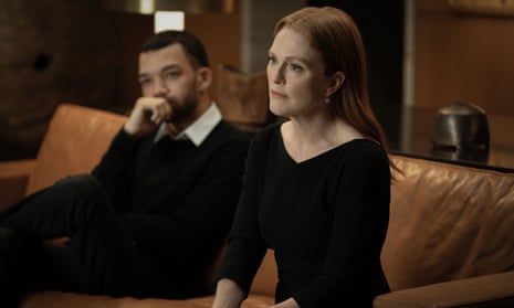 ustice Smith and Julianne Moore in Sharper.