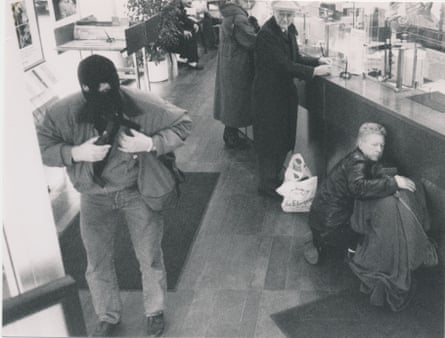 Surveillance footage of Arsonius robbing a branch of SEB bank in downtown Stockholm on 14 November 1991