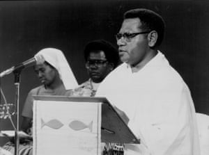 Father John Momis, now president of the auonomouas region of Bougainville, preaching during a mass in 1980.