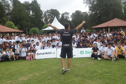 Cricket coaching in Brazil