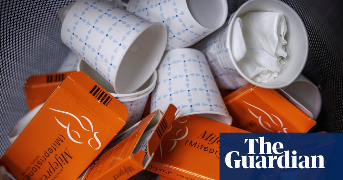 Louisiana issues warrant for California doctor accused of mailing abortion pills