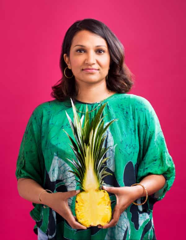 Cynthia Shanmugalingam holds a pineapple
