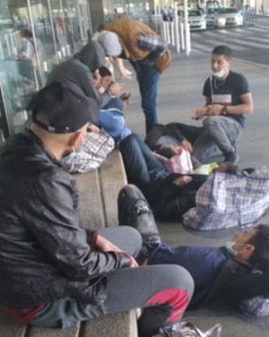 Solicitantes de asilo sirios en el aeropuerto de Madrid.