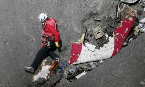 Germanwings crash: forensic teams identify 78 DNA strands from remains |  Germanwings flight 4U9525 | The Guardian