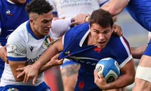 France’s Antoine Dupont (right), in action against Italy last month, has been called a ‘mini Jonah Lomu’ by the former French hooker Benjamin Kayser.
