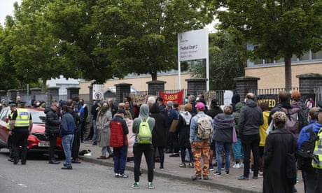 Hundreds Of Glasgow Asylum Seekers Still In Untenable Hotel Accommodation Uk News The Guardian