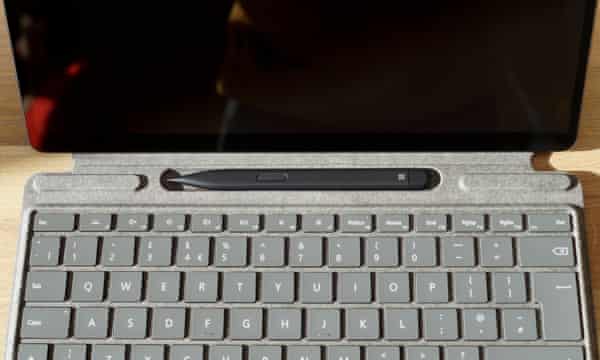 Microsoft Surface Pro 8 Test