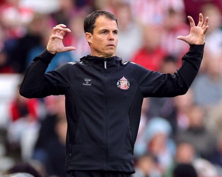 Régis Le Bris gestures on the touchline during the Championship playoff semi-final second leg against Coventry
