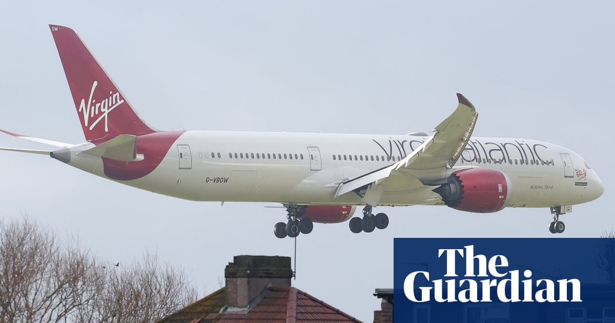 Heathrow third runway likely to affect health of millions nearby, official report warns