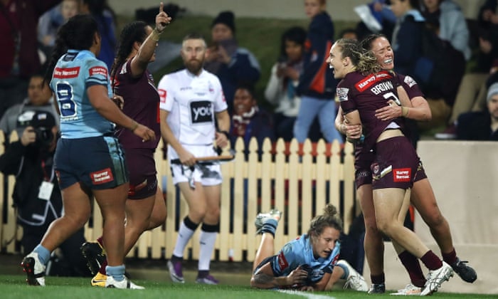 Welcome To 2018 Nrl Praised For Response To State Of Origin Kiss Sport The Guardian