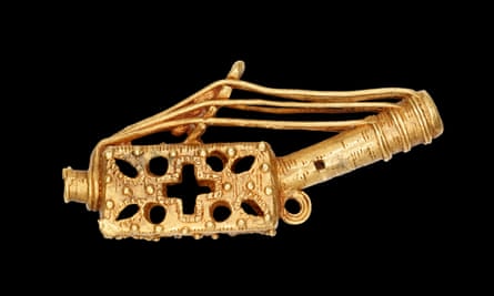 Gold lute-harp.