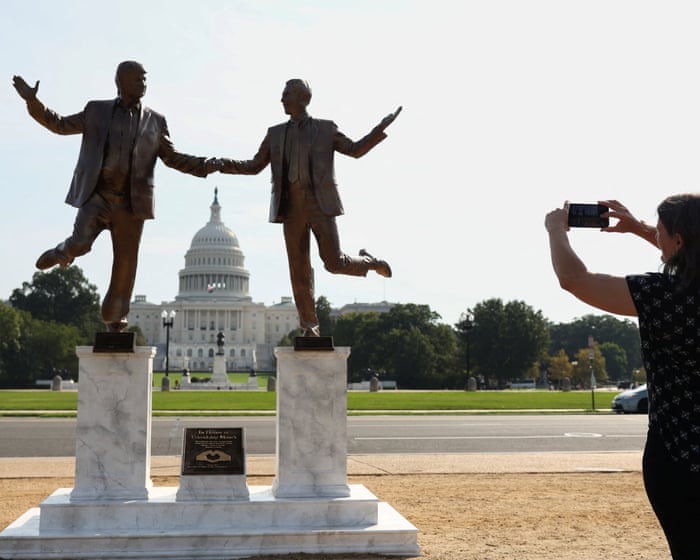 New statue on National Mall celebrates ‘long-lasting bond’ between Trump and Epstein