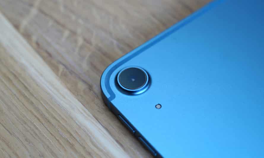 the rear camera of the iPad Air protruding from the back of the tablet