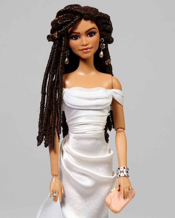 naturpark Træts webspindel nægte The first hijabi Barbie is here – but who are the other 'Sheroes'? | Toys |  The Guardian