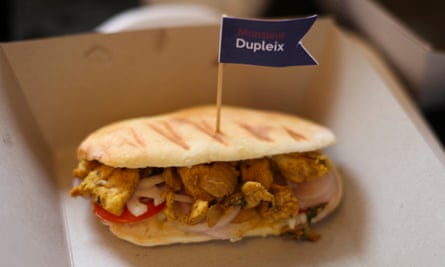 Le Casse-Croûte’s Monsieur Dupleix, a toasted sandwich with chicken curry and mayonnaise