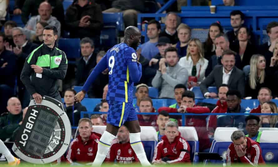 Romelu Lukaku walks off the pitch