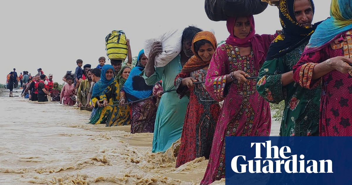 Pakistan floods kill 580 and bring misery to millions