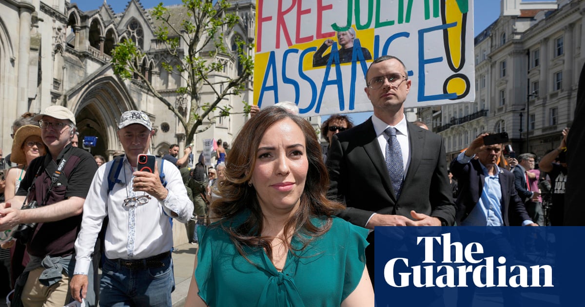 Julian Assange câștigă dreptul de a face apel împotriva extrădării sale în Statele Unite | Julian Assange Julian Assange câștigă dreptul de a face apel împotriva extrădării sale în Statele Unite | Julian Assange