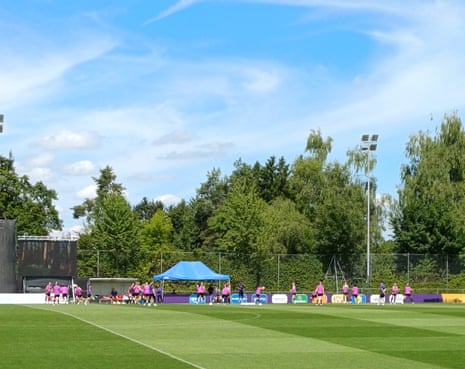 England’s players train in the Zurich sun.