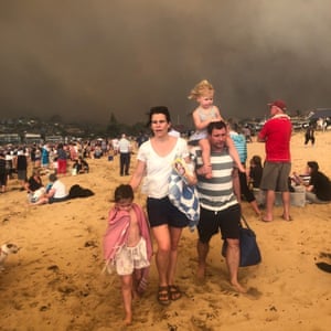 Angus Macfarlane with wife, Kate, and children Hannah, 5, and Sophie, 2