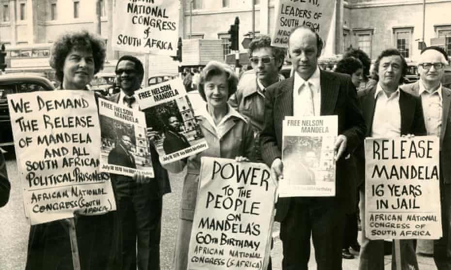 Bob Hughes, third from right, with, foreground from left, fellow Labour politicians Joan Lestor and Barbara Castle, outside the South African embassy in London, calling for the release of Nelson Mandela on his 60th birthday in 1978.