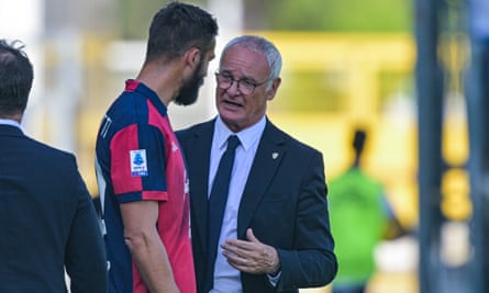 كلاوديو رانييري يطلق العنان لبافوليتي من على مقاعد البدلاء