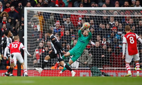 Newcastle United’s Martin Dubravka saves from Smith Rowe.