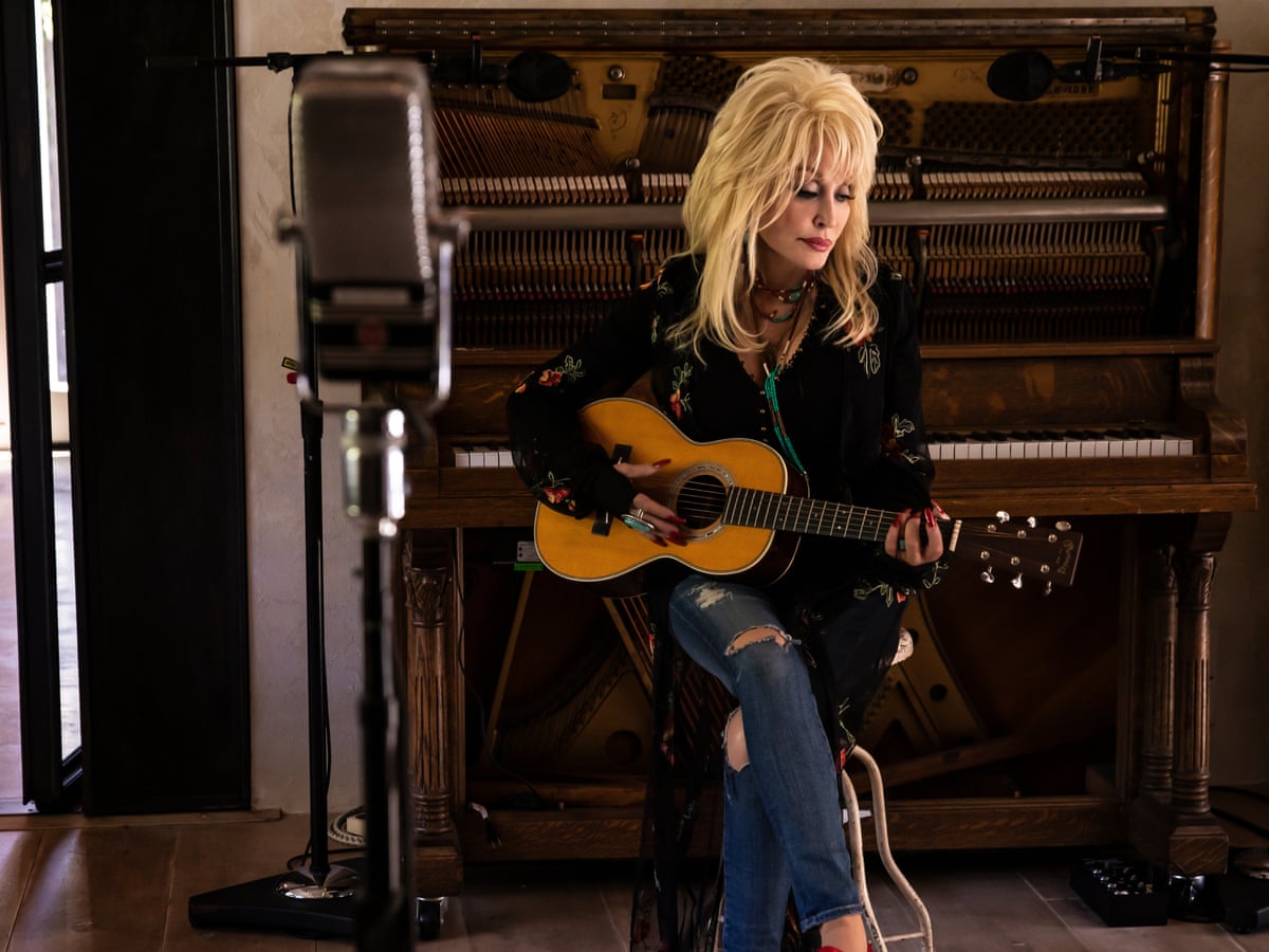 Dolly Parton On Sexual Politics I Ve Probably Hit On Some People