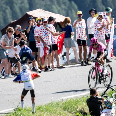 Richard Carapaz makes a break successful beforehand of Valentin Paret Peintre successful nan last kilometres of shape 18.