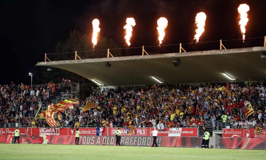 After years of slow growth, Super League crowds are finally booming | Super League 2 Fans fill the stands in Perpignan for a Dragons game against Hull KR.