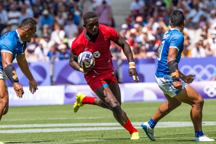 Kevin Wekesa playing for Kenya against Samoa at the Paris 2024 Olympics.