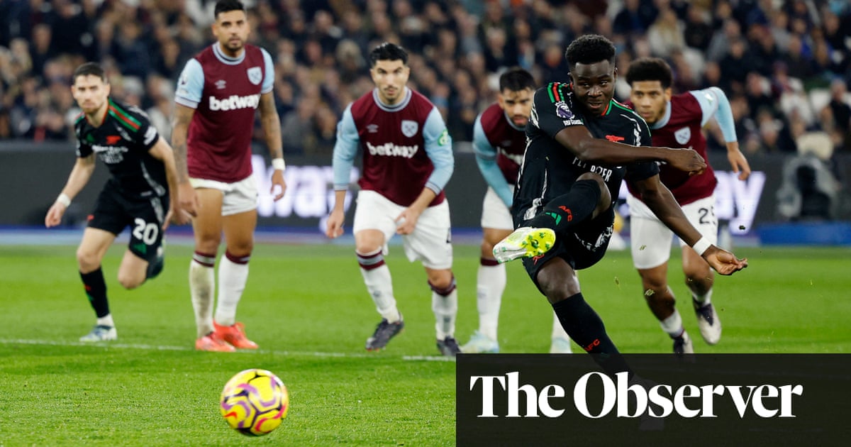Saka sparkles as five-star Arsenal move second with victory at West Ham