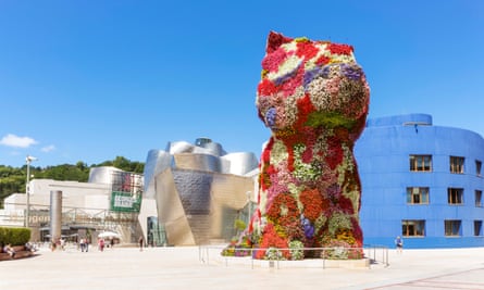 Jeff Koons’ Puppy, at the Guggenheim Museum, Bilbao.