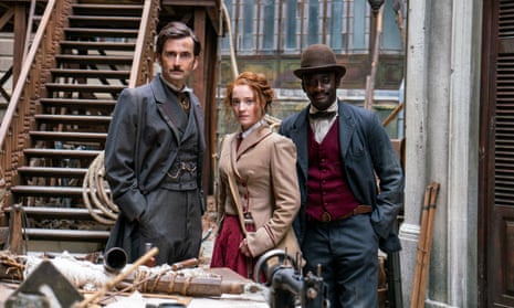 David Tennant as Phileas Fogg, Leonie Benesch as Abigail ‘Fix’ Fortescue, and Ibrahim Koma as Passepartout in Around the World in 80 Days.