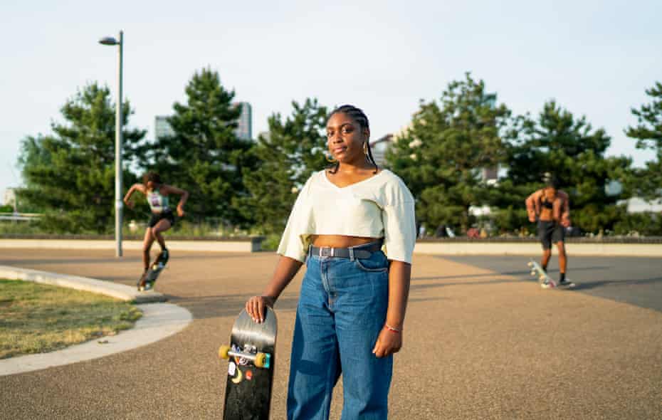 Born in London, Christana Amadi only recently started skateboarding and joined the Melanin Skate Gals and Pals group to do so.