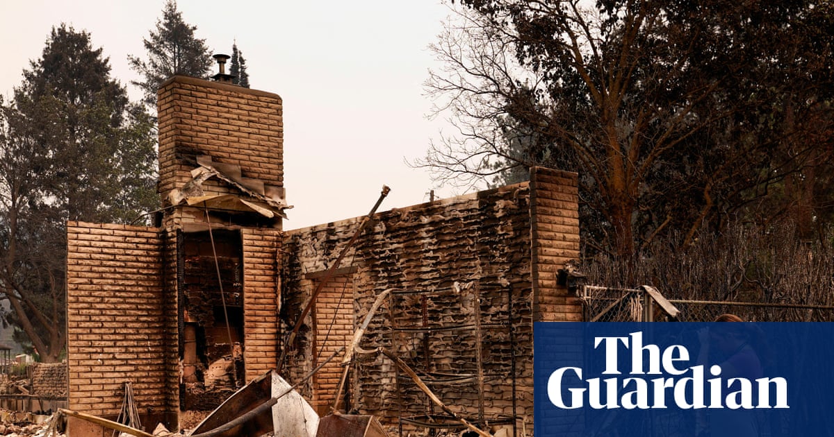 Eastern Washington fires destroy 600 structures and force 60,000 to evacuate