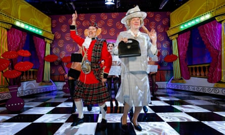 De Caunes and Gaultier as Charles and Camilla.