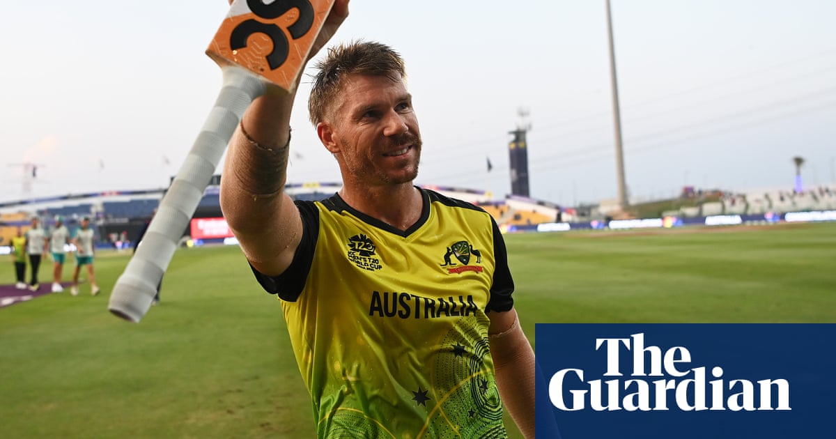 David Warner hits 89 to help Australia to eight-wicket T20 win over West Indies