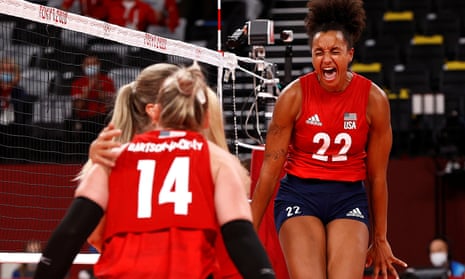 Haleigh Washington of the United States celebrates with teammates after beating Turkey.