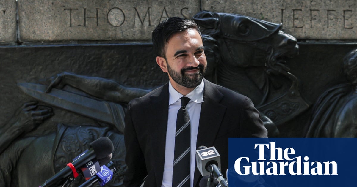 Kathy Hochul backs Zohran Mamdani in race for New York City mayor