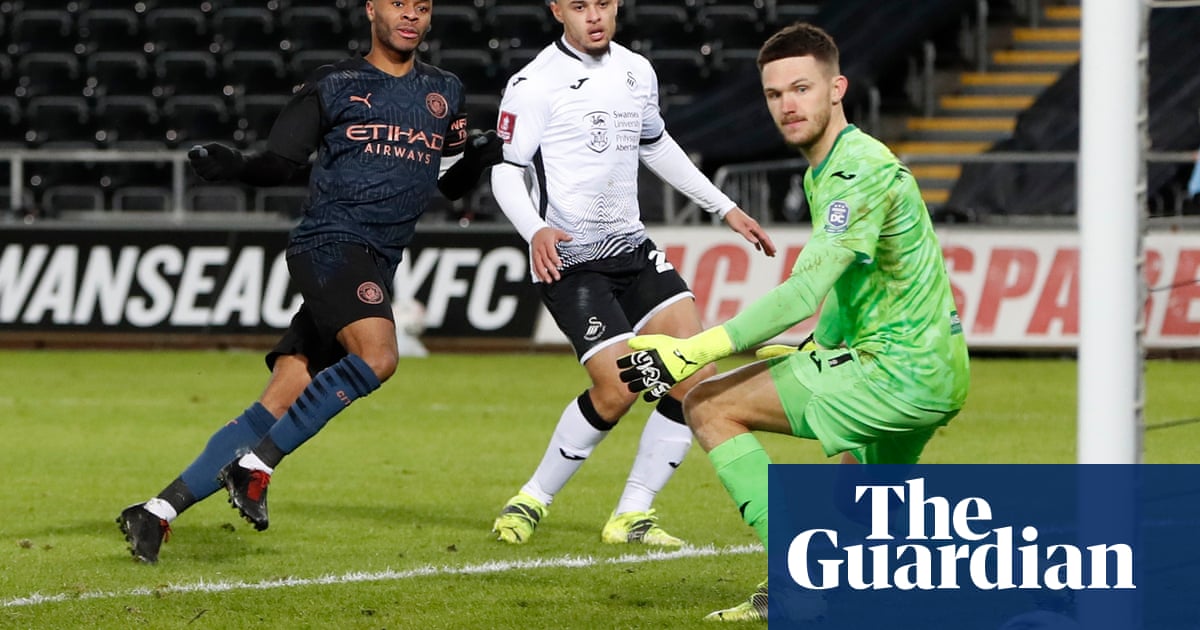 Manchester City sweep Swansea aside to reach FA Cup quarter-finals
