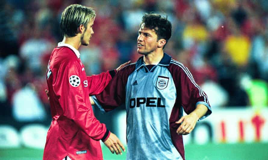 Lothar Matthäus talks with David Beckham after the final whistle of the 1999 Champions League final.