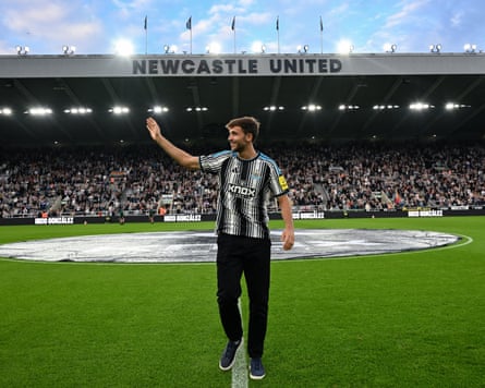 Nico González is presented to the Newcastle fans at St James’ Park